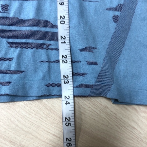 Under Armour Heatgear Loose Blue Purple Long Sleeve Shirt Youth XL - Picture 5 of 5